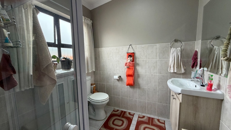 2 Bedroom Property for Sale in De Land Estate North West
